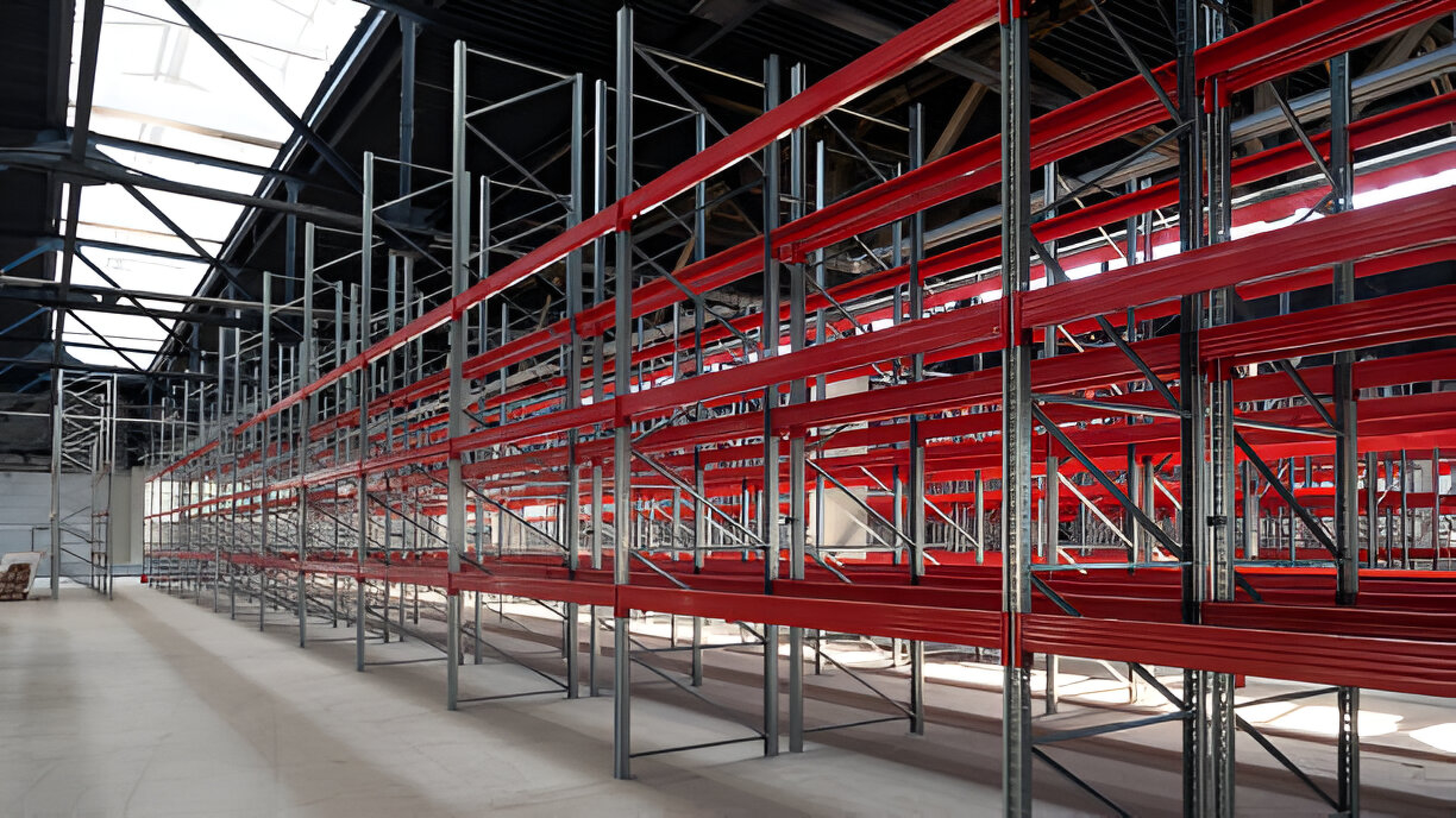 What is the most widely used pallet racking system?