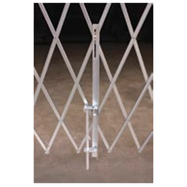Centre drop pin on a double folding security gate